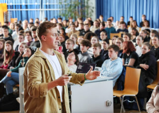 rede-an-die-jugend-2